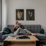 Glow Apartments, Luna Srodmiescie